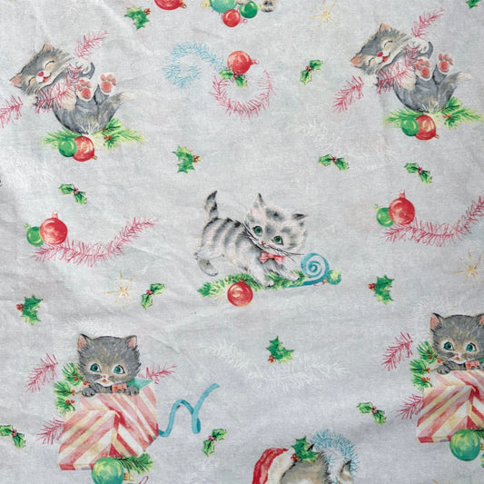 Christmas Kittens - Light Grey